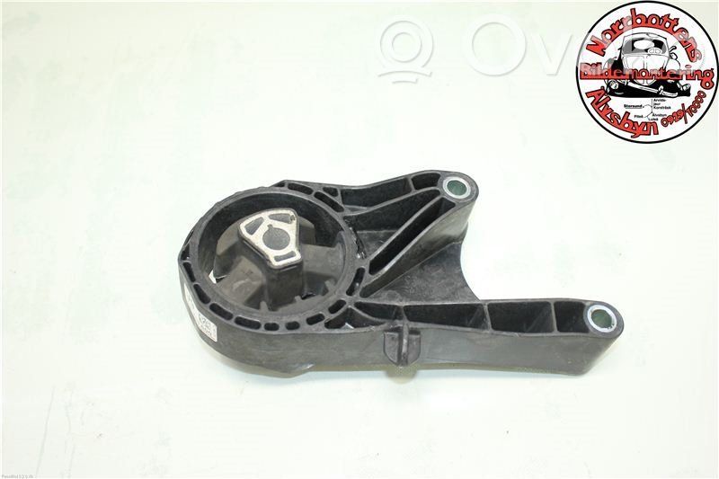 Engine mounting bracket   P684216,13248600