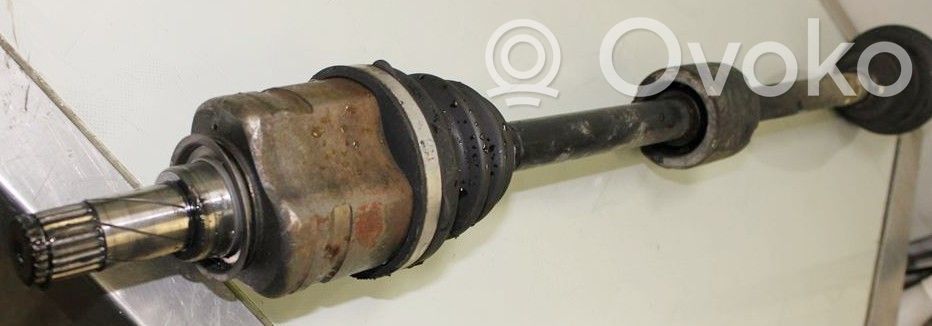 Opel Combo C Priekinis pusašis 