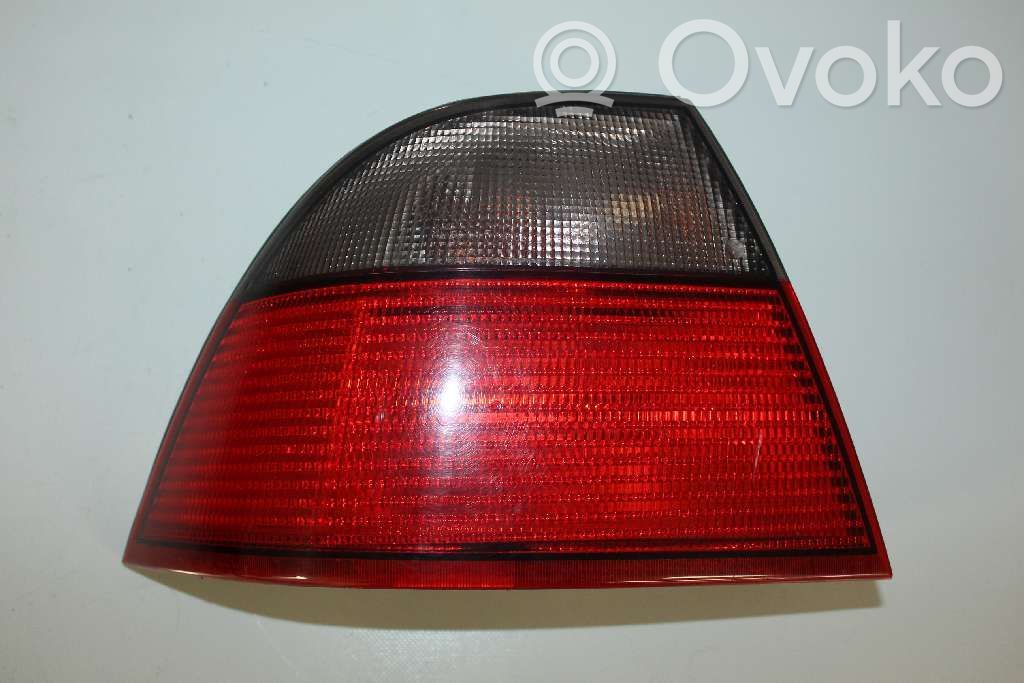 Saab 9-5 Galinis žibintas kėbule 