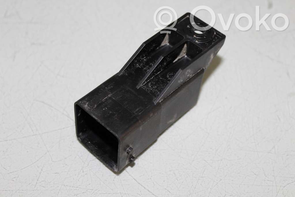 Volvo V50 Ignition relay 