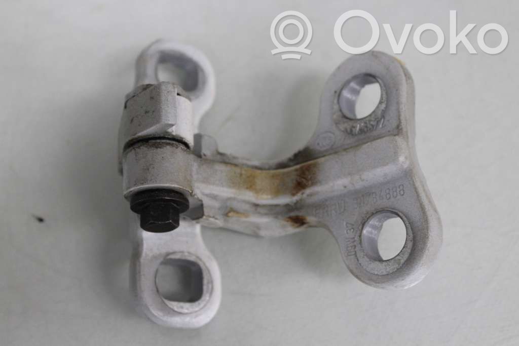 Volvo V50 Front door upper hinge 