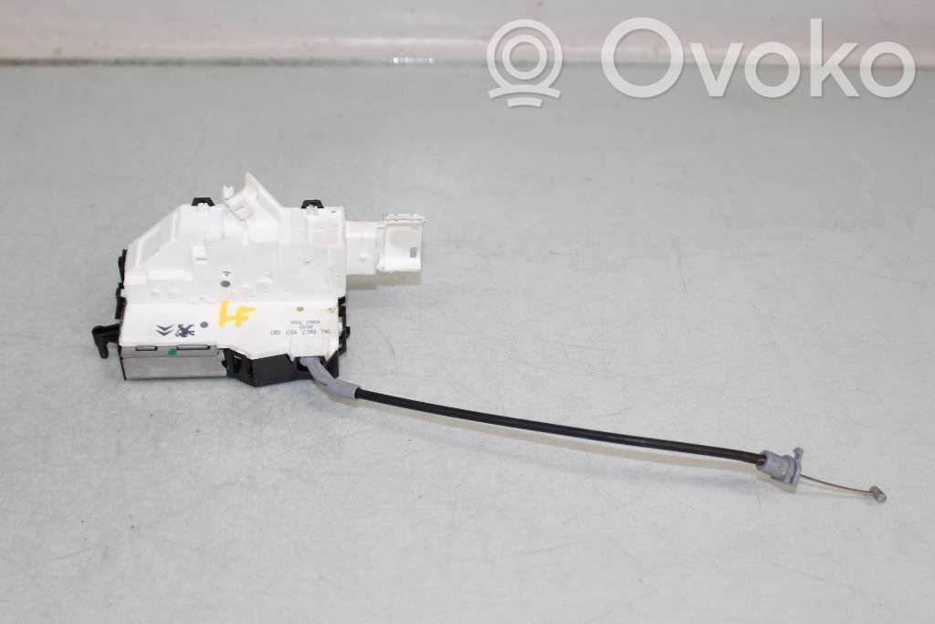 Citroen C4 I Priekšpusē slēdzene 