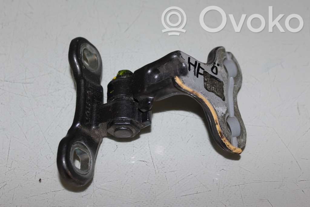 Front door upper hinge   31335182,30715355