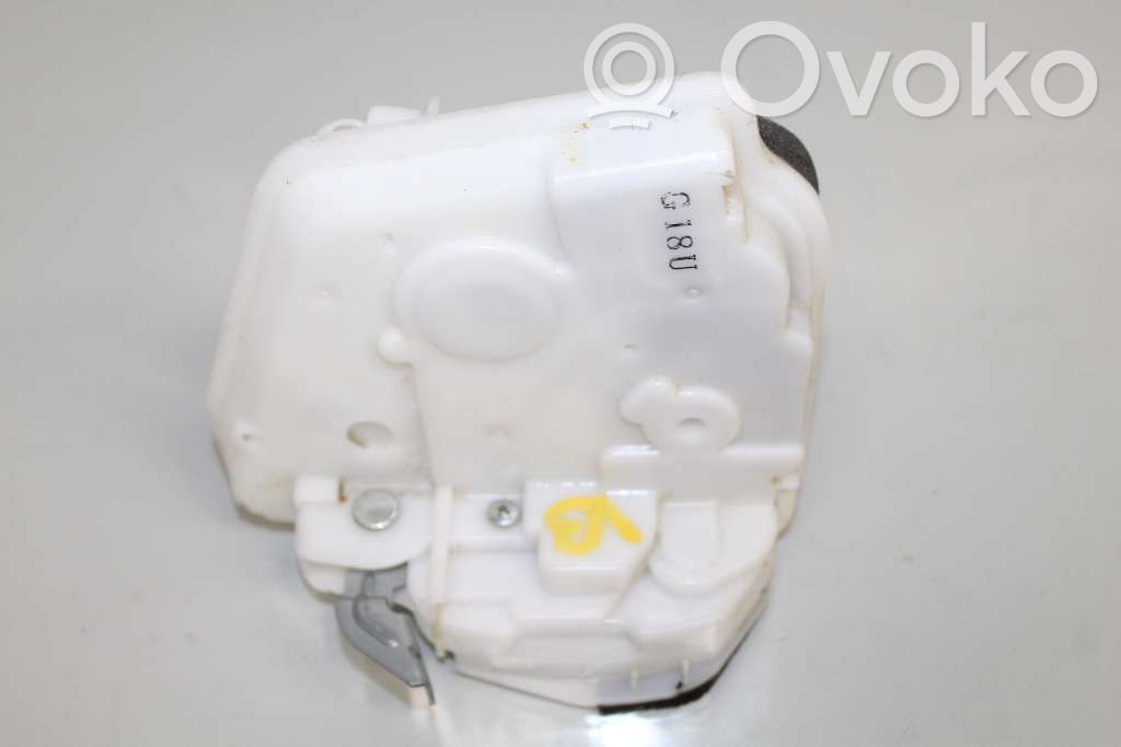 Mazda 2 Rear door lock 