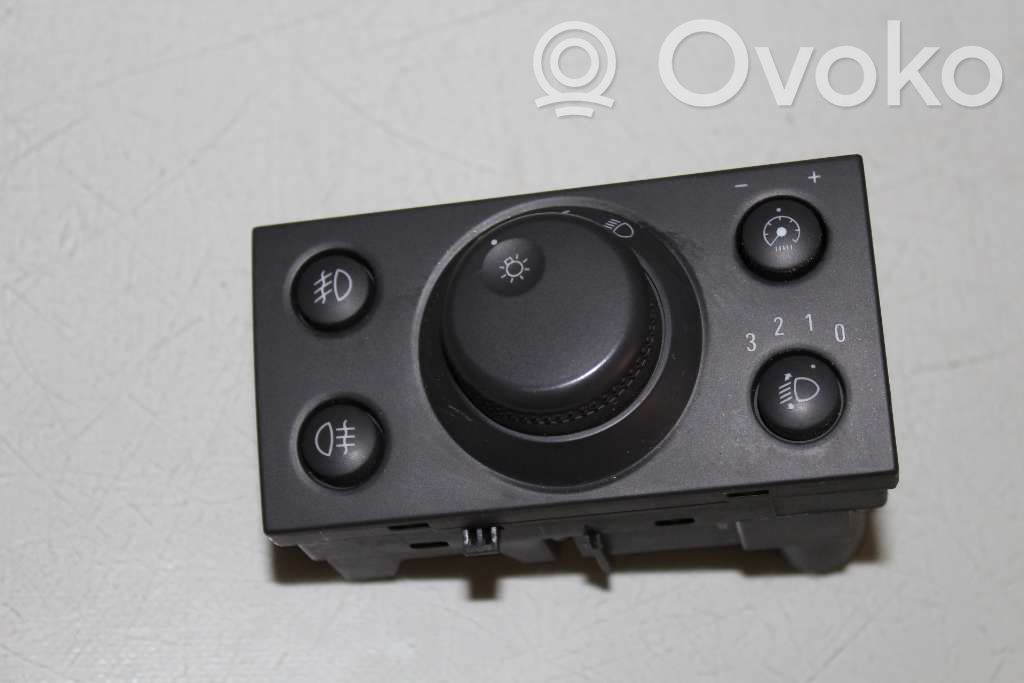 Opel Vectra C Light switch 