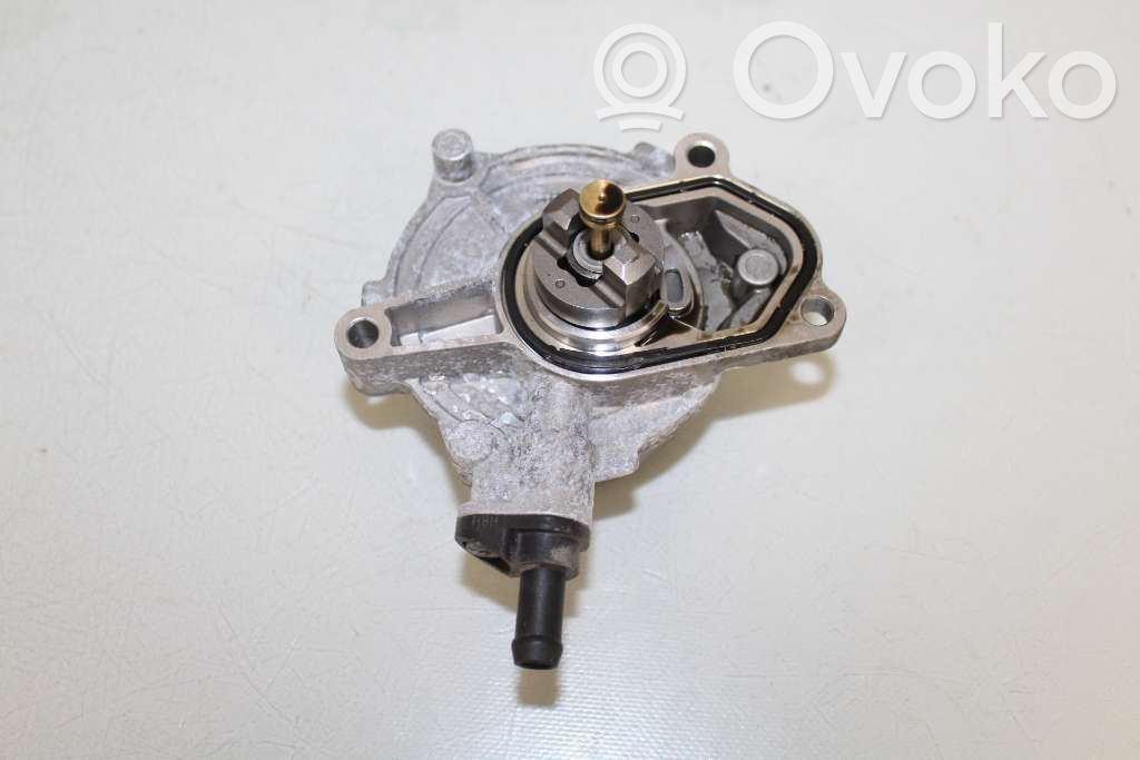 KIA Ceed Vacuum pump 