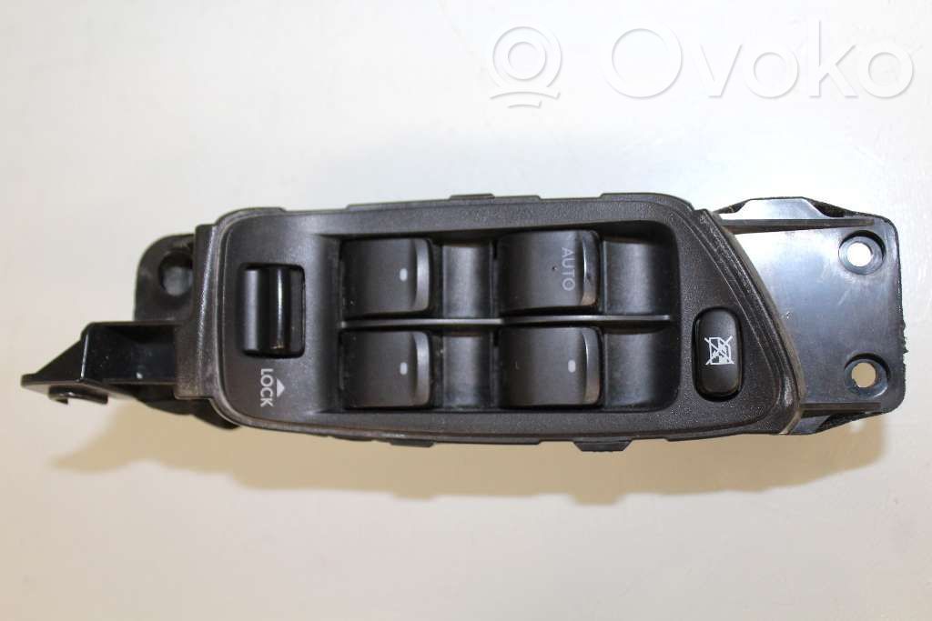 Subaru Legacy Electric window control switch 