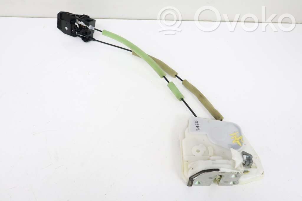 Zamek drzwi przednich   GHP958310