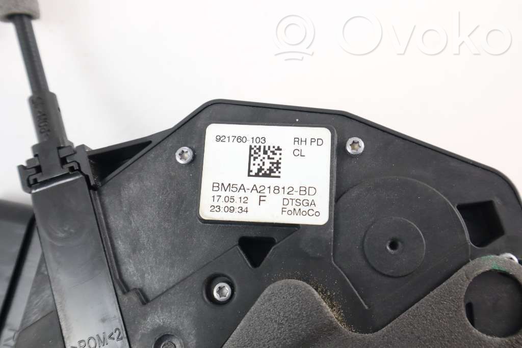 Ford Focus Front door lock 