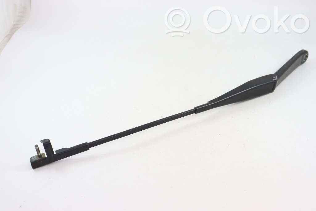 Ford Focus Front wiper blade arm 