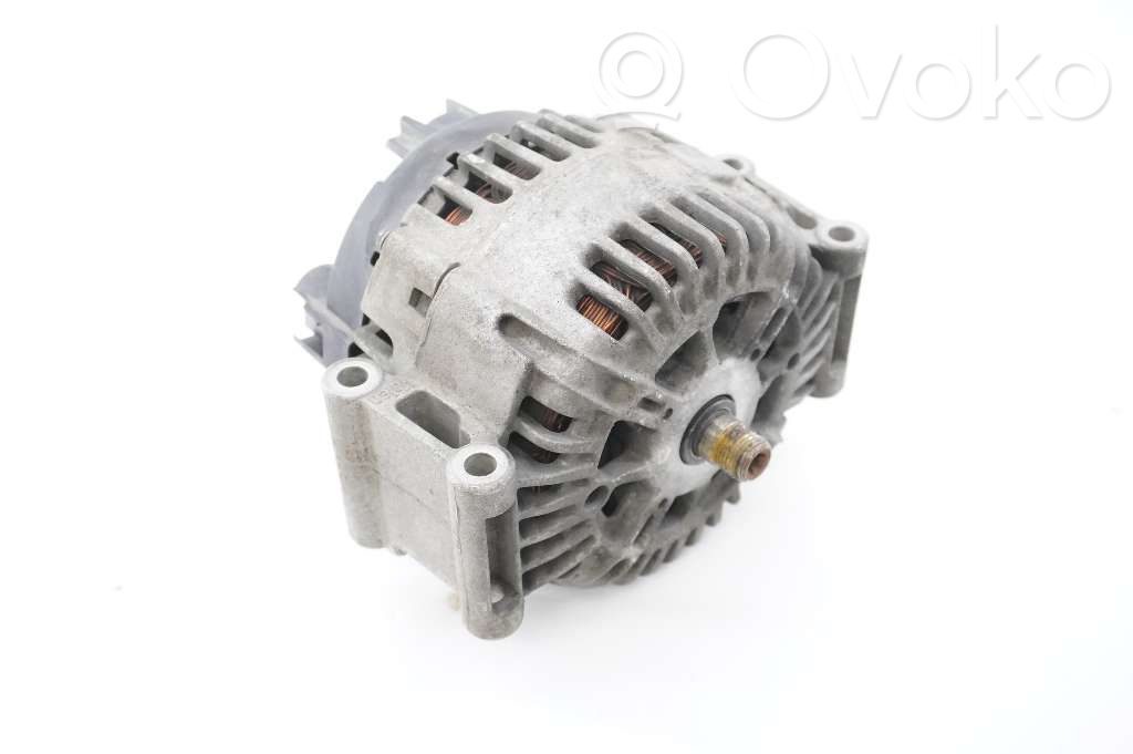 Audi A4 S4 B7 8E 8H Ģenerators 