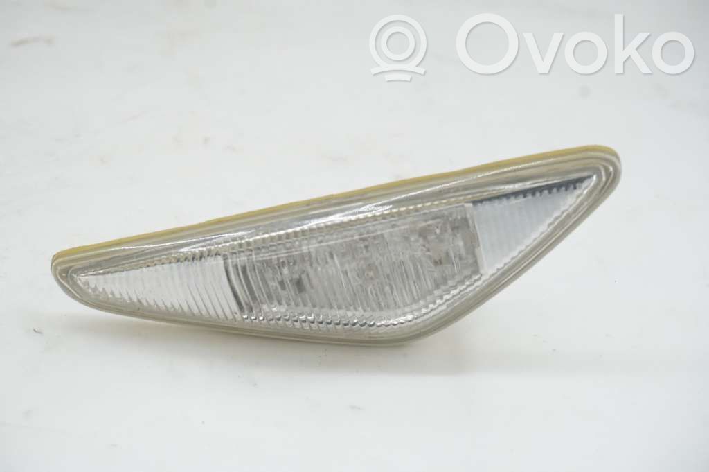Front fender indicator light   63136920686,084441406R