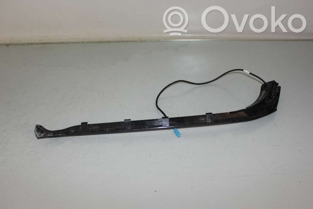Volkswagen PASSAT B8 Mască capotă portbagaj 