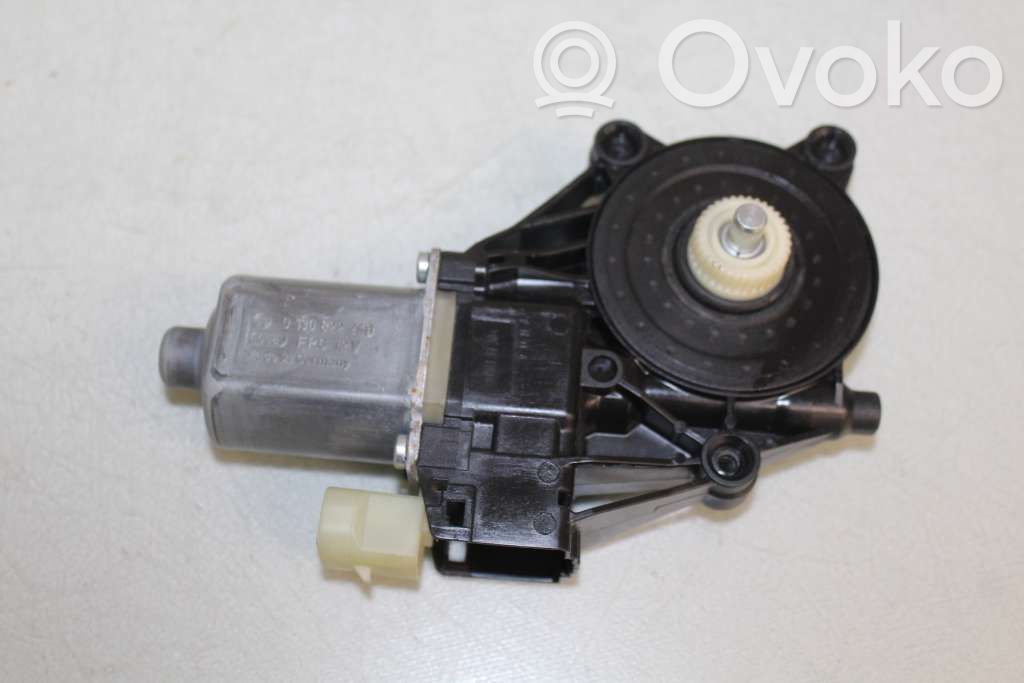Silnik regulatora szyby drzwi przednich   504173866,0130822243