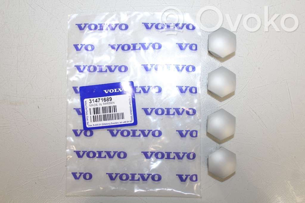 Volvo S90, V90 Tuercas/tornillos 