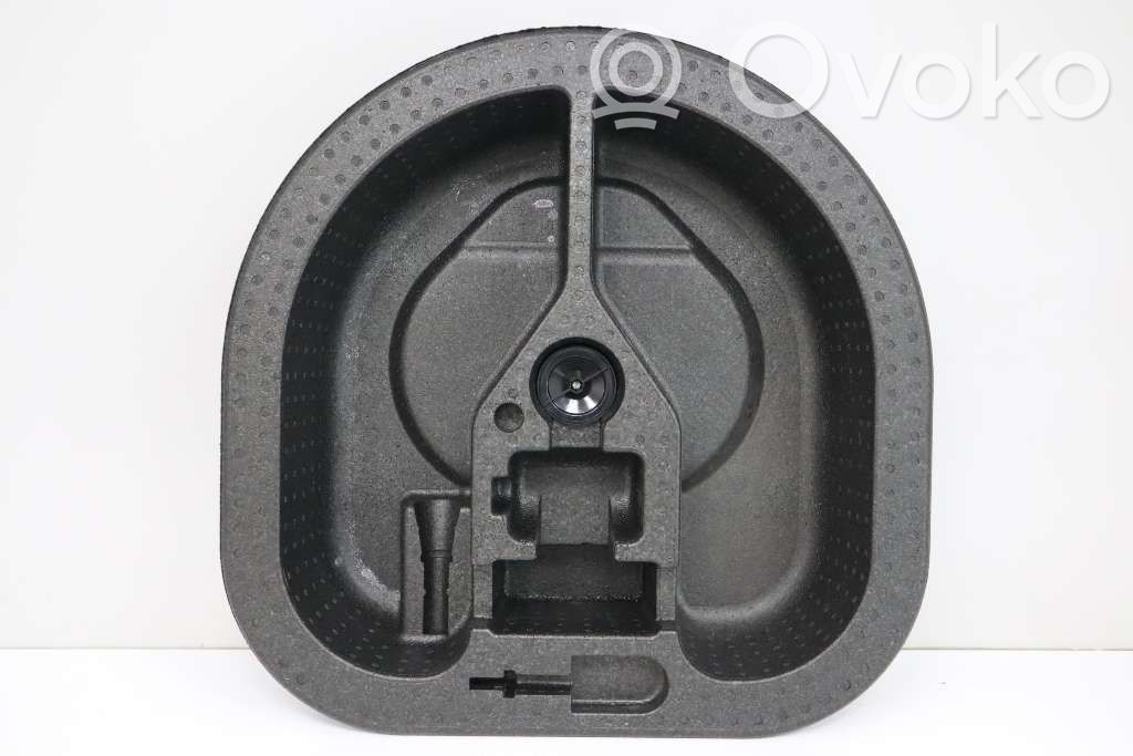 Ford Focus Tool box 