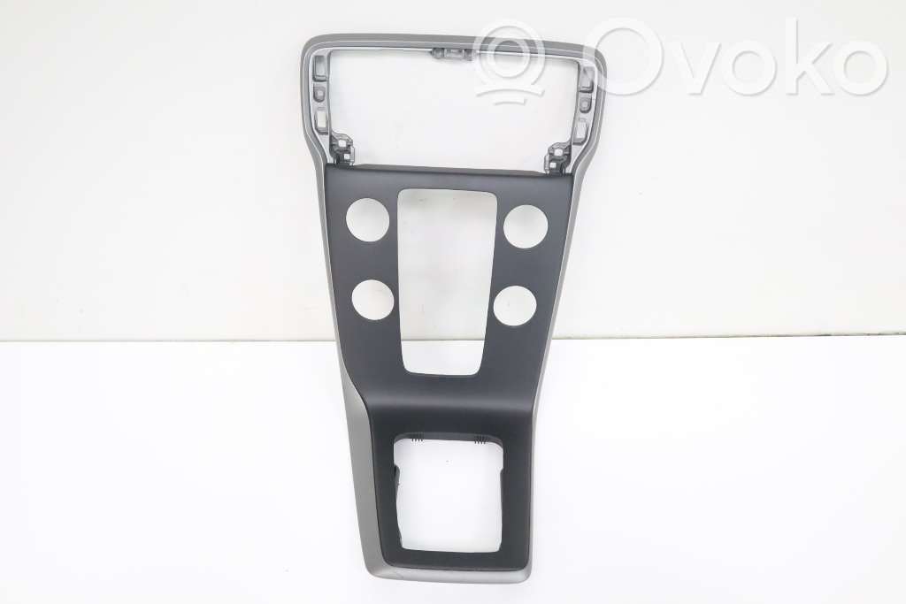 Volvo V40 Dashboard trim 