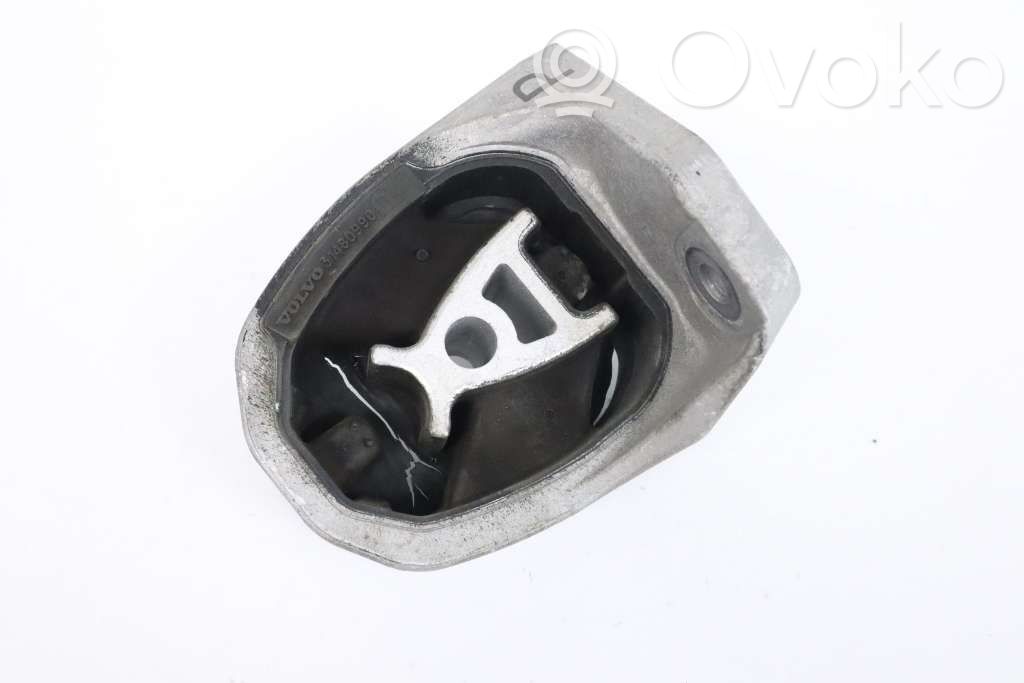 Volvo XC90 Engine mounting bracket 