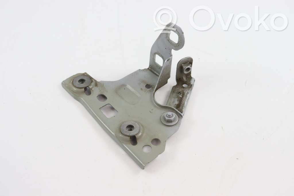 Fender mounting bracket   8W0821183A
