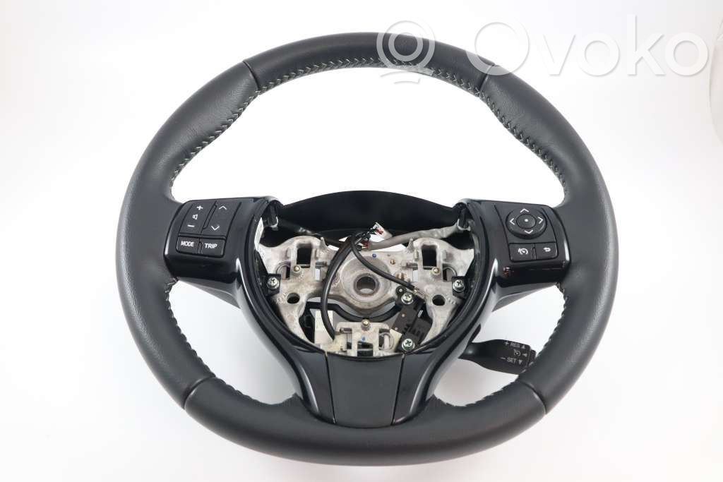 Toyota Yaris Ohjauspyörä 