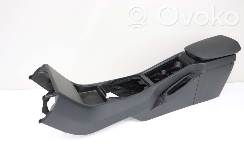 Volvo V40 Center console 