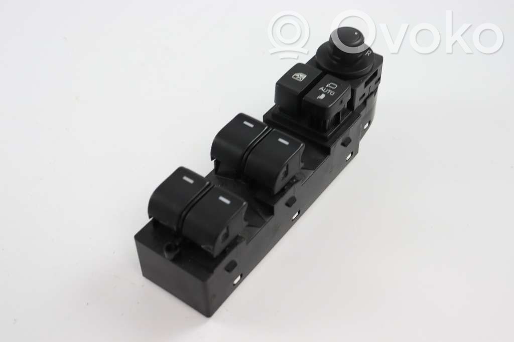 Mazda 3 III Electric window control switch 