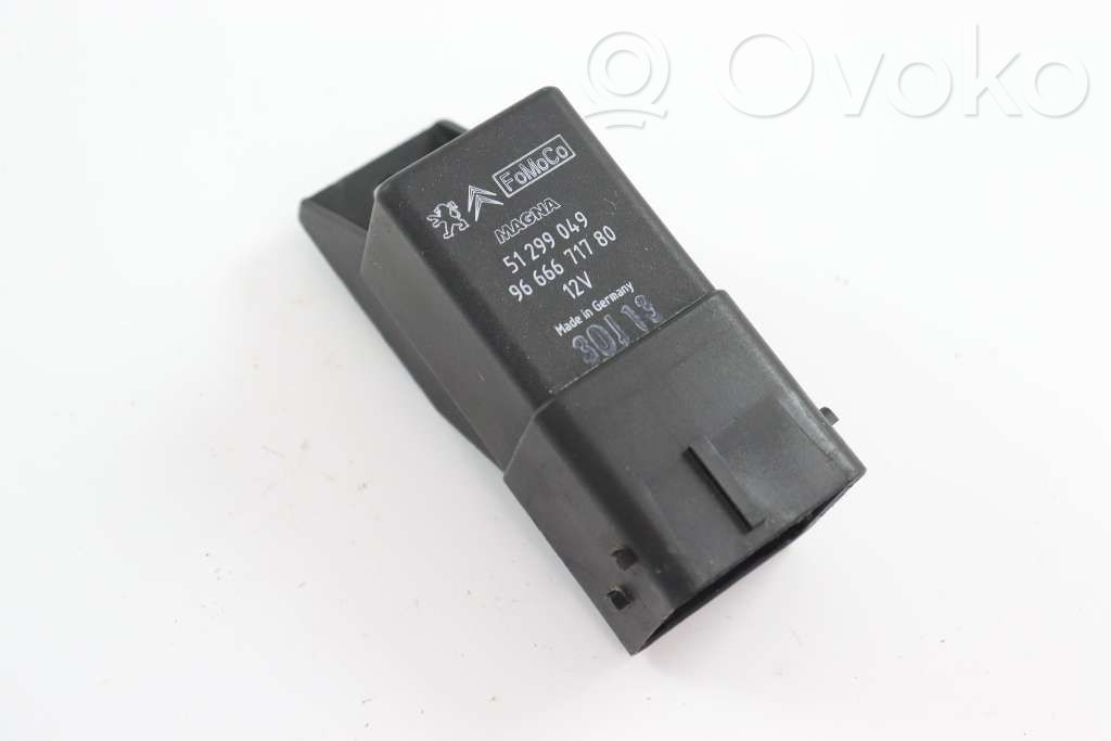 Volvo V40 Cross country Ignition relay 