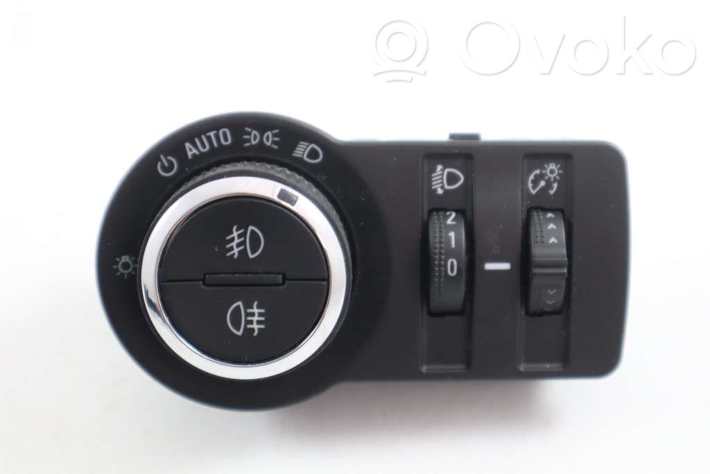 Chevrolet Trax Light switch 