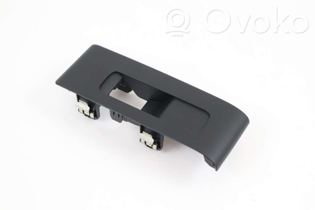 Volvo XC40 Front door trim bar 