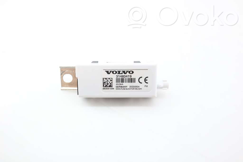 Volvo XC40 Pystyantennivahvistin 