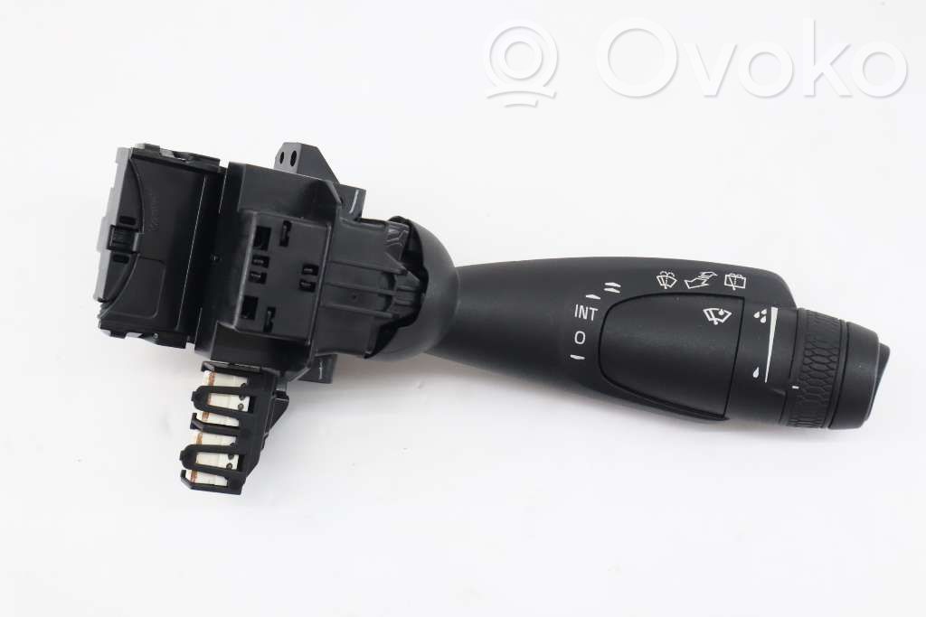 Volvo XC40 Wiper control stalk 