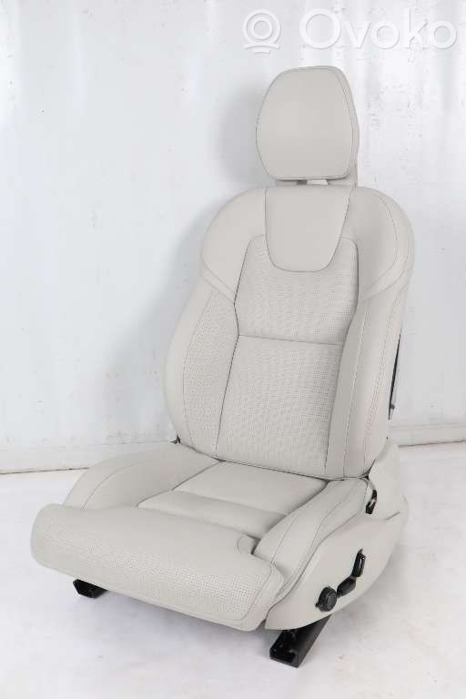 Front driver seat   UC00