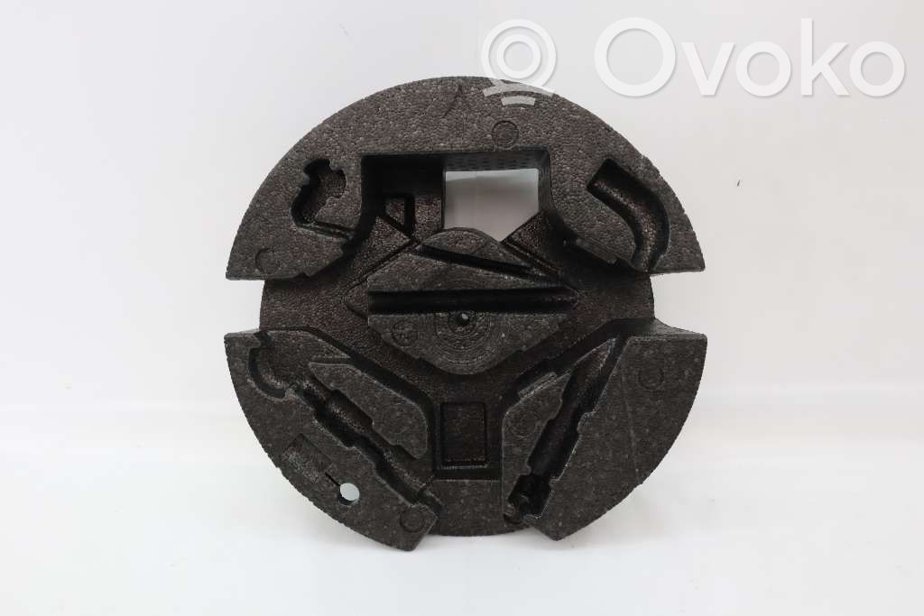 Volvo V70 Tool box 