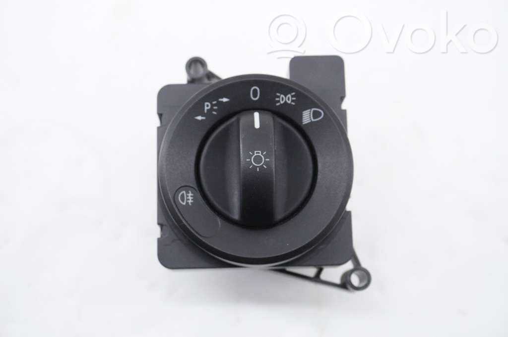 Volkswagen Crafter Light switch 