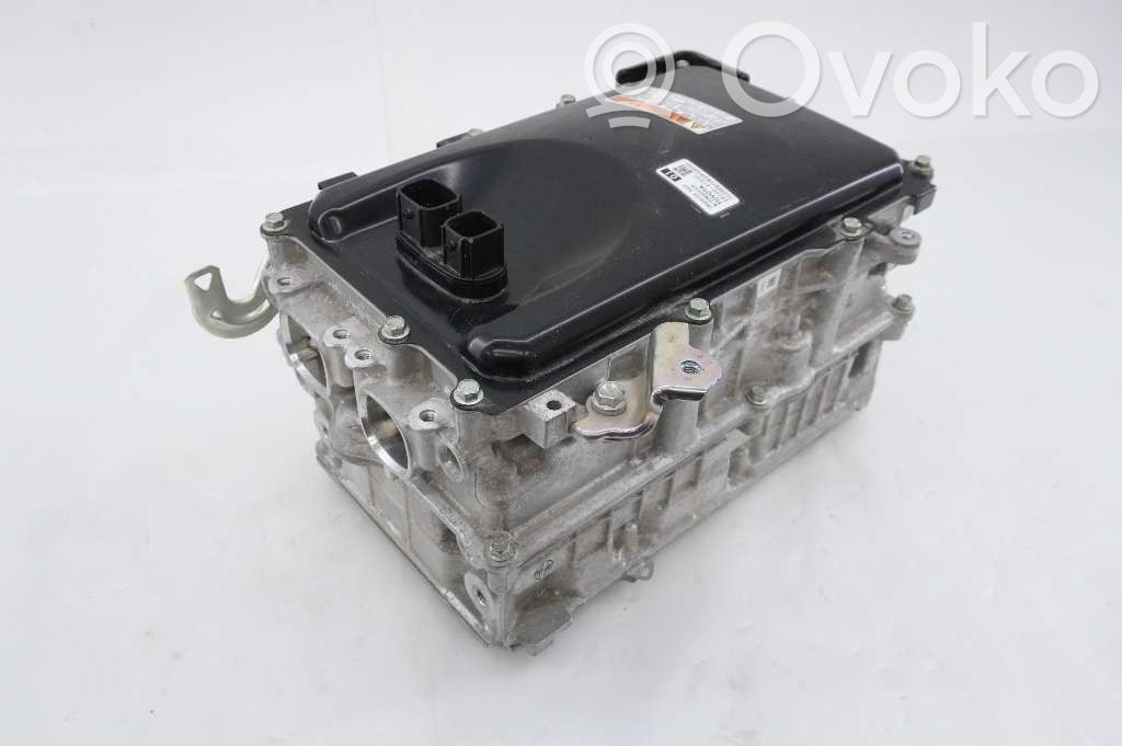 Inversor/convertidor de voltaje   G920049135,G920047330