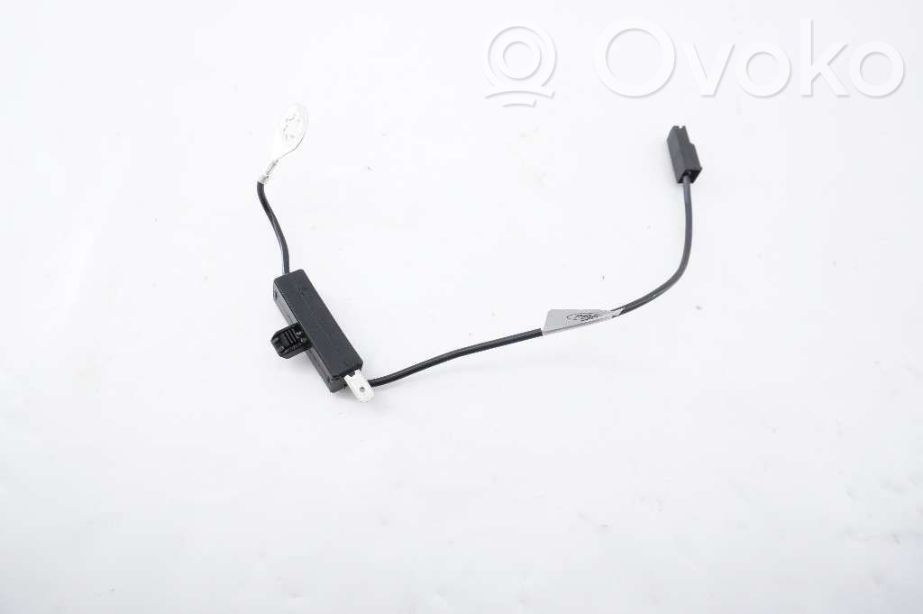 Antenos stiprintuvas   2371298,CV4T18K891AA