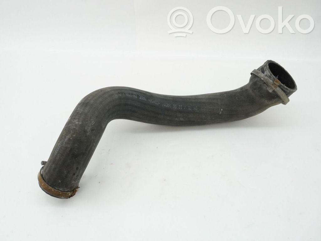 Volvo V70 Tubo flessibile intercooler 