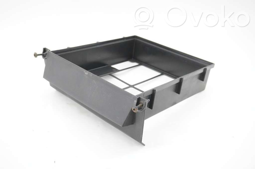 Volvo V50 Air filter box 