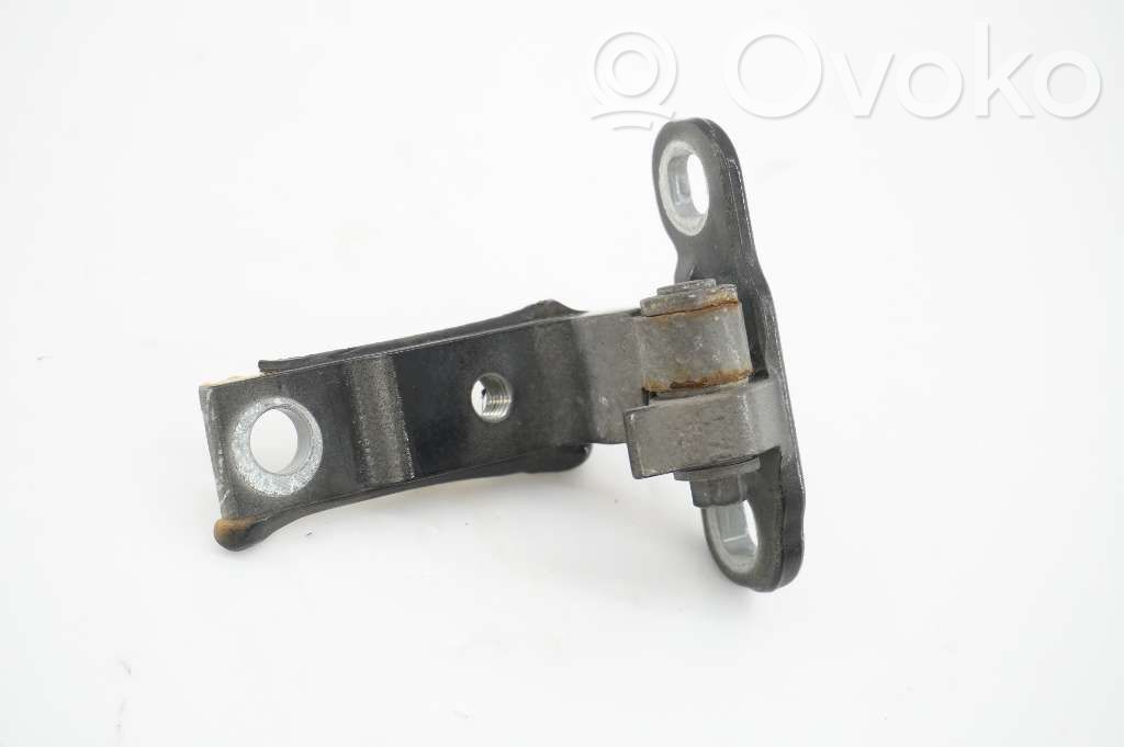 Volvo V60 Front door lower hinge 