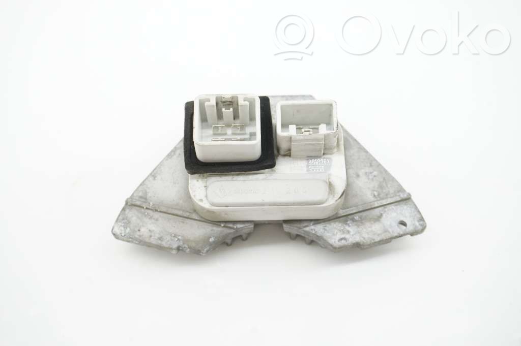Rezystor / Opornik dmuchawy nawiewu   32392296,95556,8693262