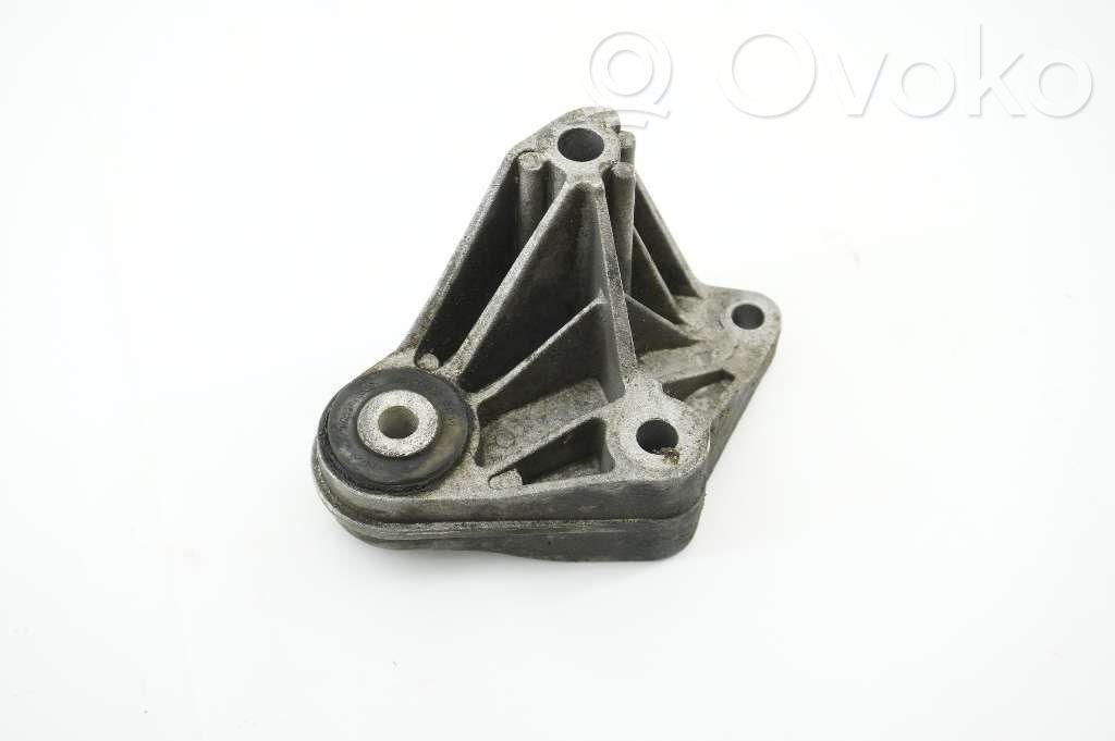 Engine mounting bracket   31277444,AV616P093NA