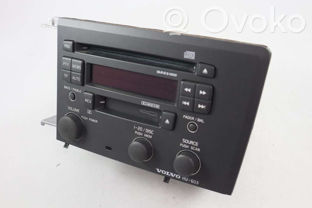 Volvo V70 Radio/CD/DVD/GPS head unit 