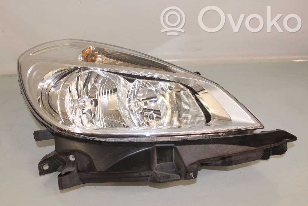Renault Clio III Phare frontale 