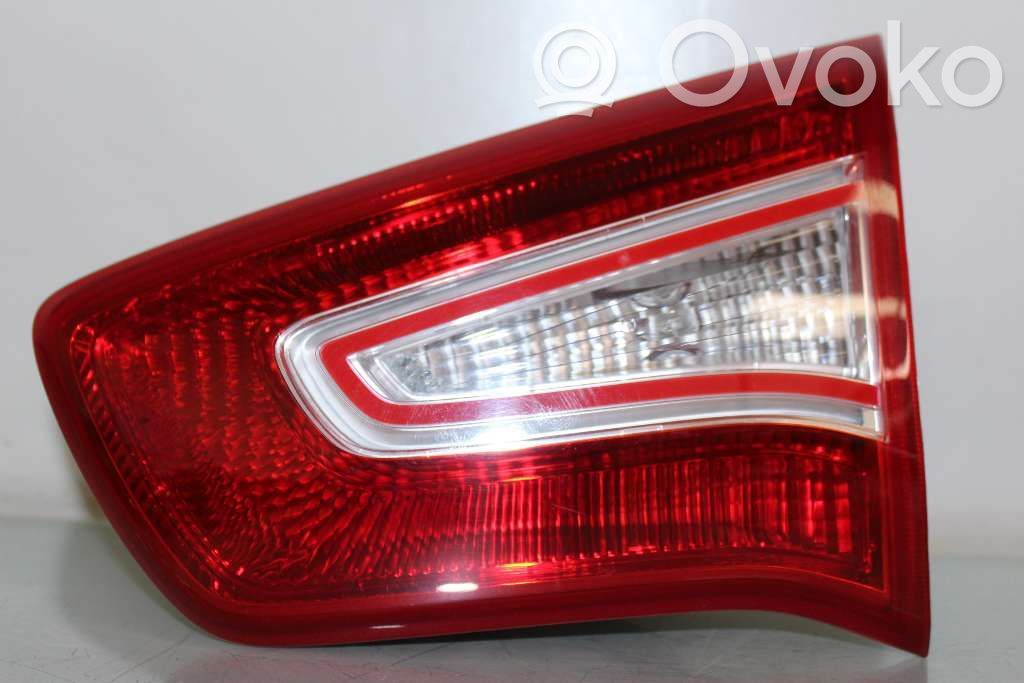 KIA Sportage Lampy tylnej klapy bagażnika 