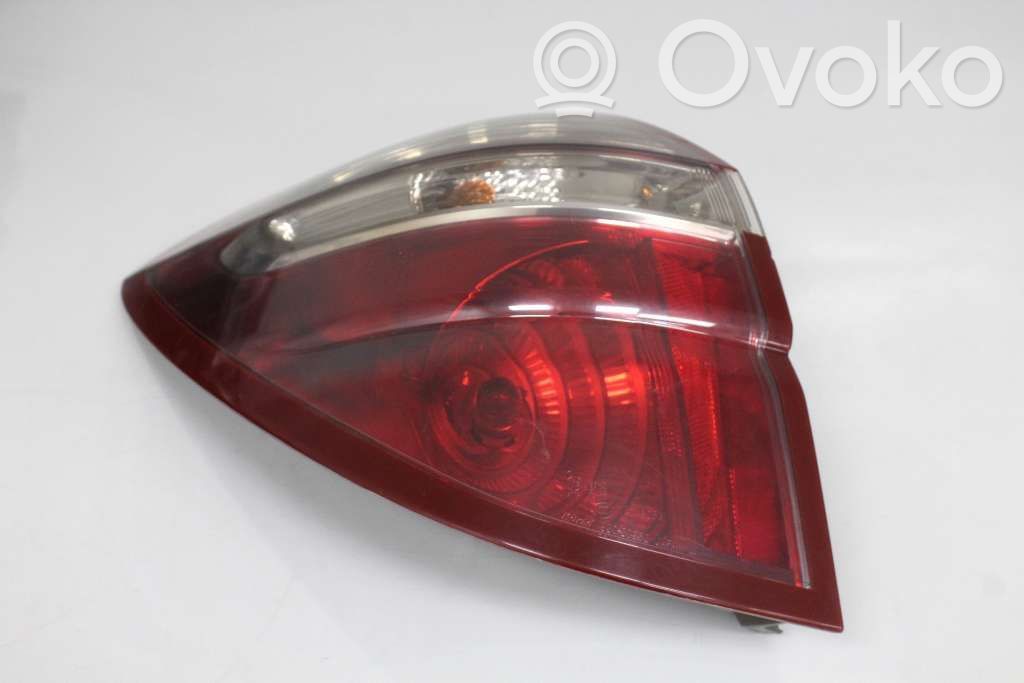 Subaru Outback Galinis žibintas kėbule 