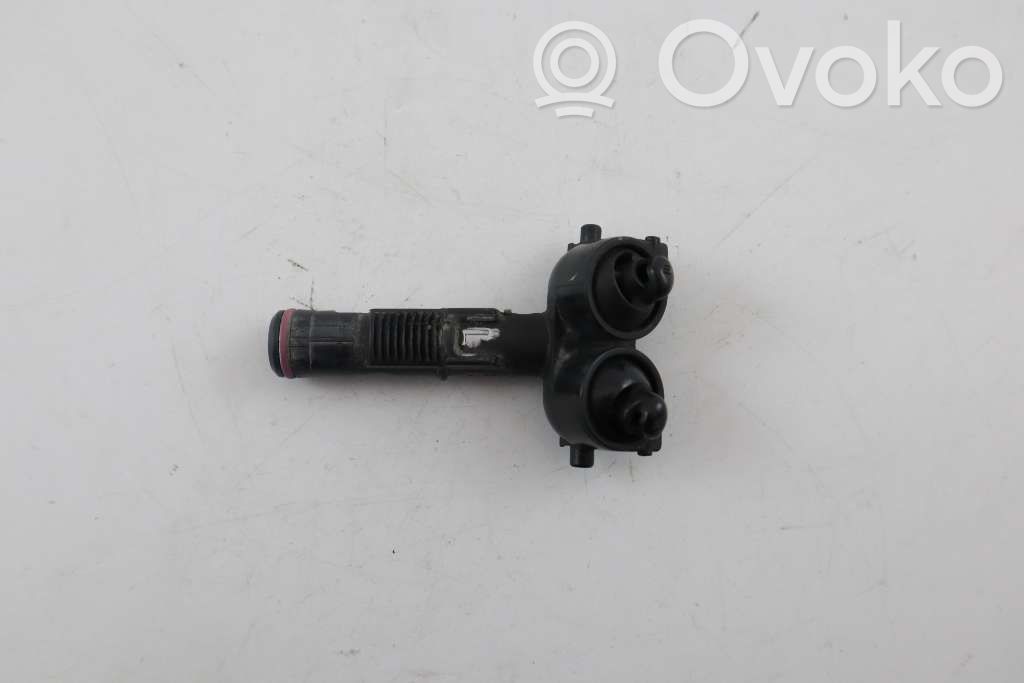 Ford Focus Buse de lave-phares 