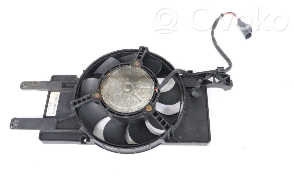 Ford Focus Elektrisks radiatoru ventilators 