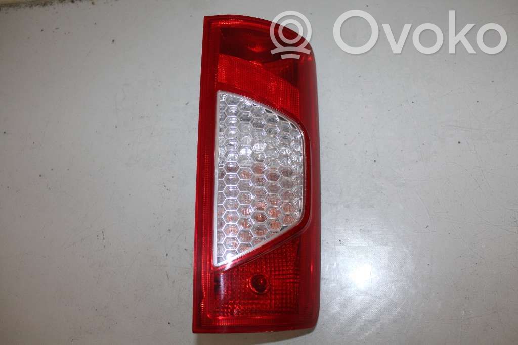 Ford Transit -  Tourneo Connect Aizmugurējais lukturis virsbūvē 