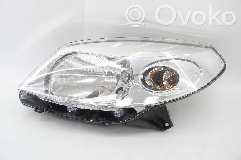 Dacia Sandero Faro/fanale 