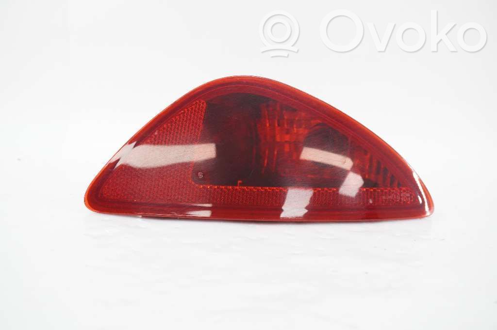 Renault Clio III Reflector de faros/luces traseros 